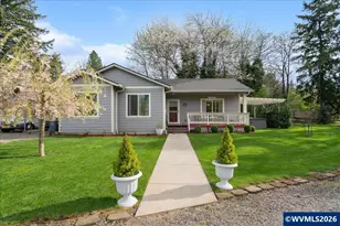 622 SE 4th Ave, Mill City, OR 97360 - Photo 8