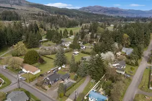 622 SE 4th Ave, Mill City, OR 97360 - Photo 44