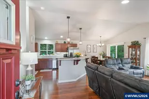 622 SE 4th Ave, Mill City, OR 97360 - Photo 10