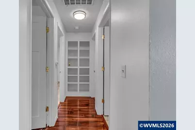 180 Woodcrest Ct, Woodburn, OR 97071 - Photo 12