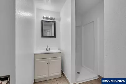 180 Woodcrest Ct, Woodburn, OR 97071 - Photo 22