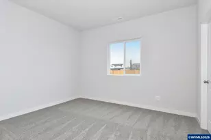 1339 Parkside Ave, Woodburn, OR 97071 - Photo 8