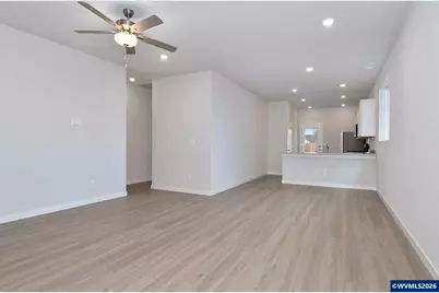 1339 Parkside Av, Woodburn, OR 97071 - Photo 4