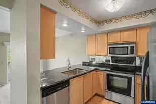 2345 Crestview Dr S, Salem, OR 97302 - Photo 14