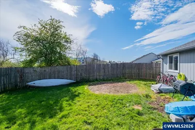 1066 Kees St, Lebanon, OR 97355 - Photo 28