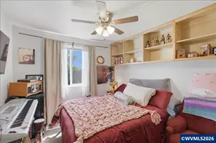 1066 Kees St, Lebanon, OR 97355 - Photo 20