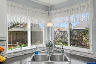 2835 Bridlewood Lp SE, Albany, OR 97322 - Photo 10