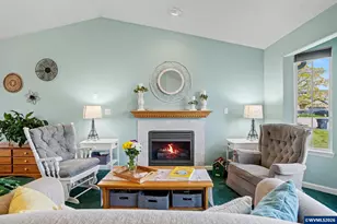 2835 Bridlewood Lp SE, Albany, OR 97322 - Photo 4