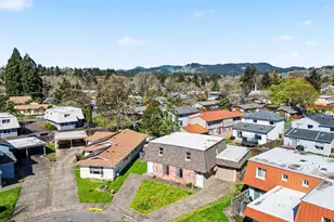 1470-1472 NW 20th Pl, Corvallis, OR 97330 - Photo 2