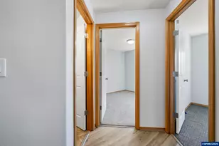 2572 Char Circle Northwest, Salem, OR 97304 - Photo 36