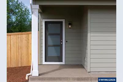 213 NW Royal Av, Dallas, OR 97338 - Photo 4