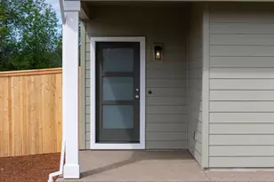 213 NW Royal Ave, Dallas, OR 97338 - Photo 4