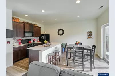 1986 NW 23rd St, McMinnville, OR 97128 - Photo 4