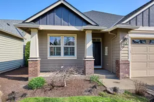 693 Fairwood, Woodburn, OR 97071 - Photo 2