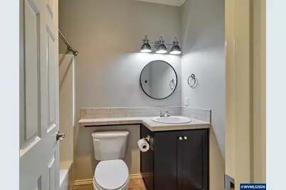 693 Fairwood, Woodburn, OR 97071 - Photo 24