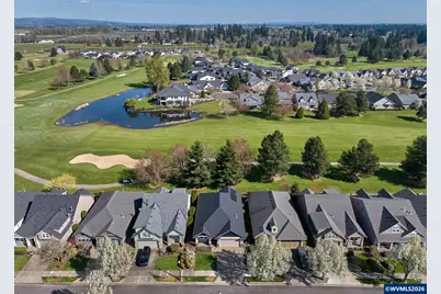 693 Fairwood, Woodburn, OR 97071 - Photo 40