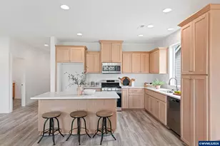 9324 Glory Ct NE, Salem, OR 97305 - Photo 6