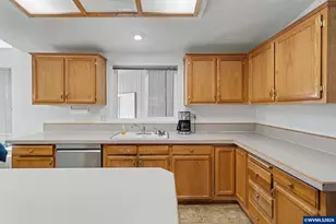 3452 Lake Vanessa Cir NW, Salem, OR 97304 - Photo 18