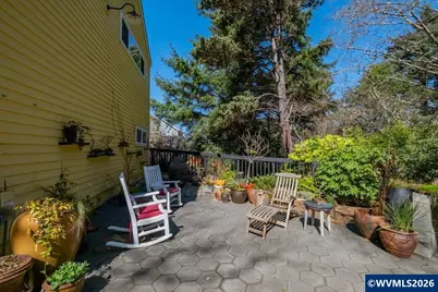 2540 NW Pacific St, Newport, OR 97365 - Photo 12