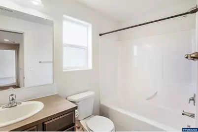 4680 Glacier Meadows Lp, Springfield, OR 97478 - Photo 40