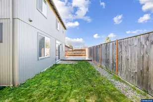 4680 Glacier Mdws Lp, Springfield, OR 97478 - Photo 4