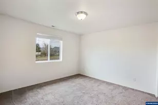 4680 Glacier Mdws Lp, Springfield, OR 97478 - Photo 38