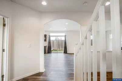 4680 Glacier Meadows Lp, Springfield, OR 97478 - Photo 18