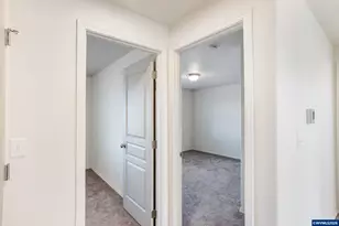 4680 Glacier Mdws Lp, Springfield, OR 97478 - Photo 36