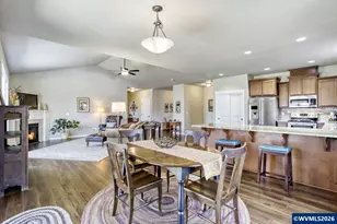 2141 Thomas Way, Hubbard, OR 97032 - Photo 10