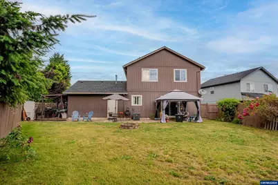 2147 Steelhead Ct, Lebanon, OR 97355 - Photo 2