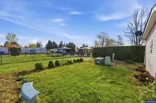 450 SE Lacreole Dr, Dallas, OR 97338 - Photo 32