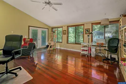 692 Fanny Ct SE, Salem, OR 97301 - Photo 16