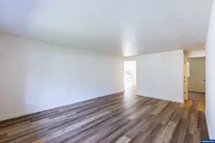 384 Lower Lavista Ct NW, Salem, OR 97304 - Photo 6