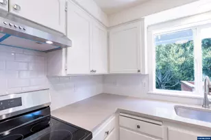384 Lower Lavista Ct NW, Salem, OR 97304 - Photo 20