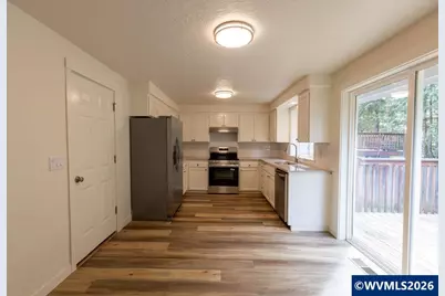 384 Lower Lavista Ct NW, Salem, OR 97304 - Photo 8