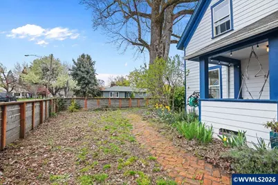 111 S 3rd St, Independence, OR 97351 - Photo 38