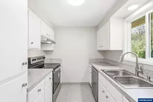 855 Idylwood Dr SE, Salem, OR 97302 - Photo 10