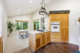 525 Mill Stream Woods Rd, Stayton, OR 97383 - Photo 16