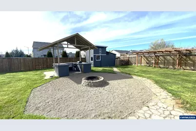 435 SE Belgian St, Sublimity, OR 97385 - Photo 8