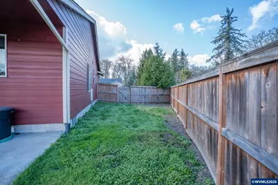 1944 37th Cir, Sweet Home, OR 97386 - Photo 30