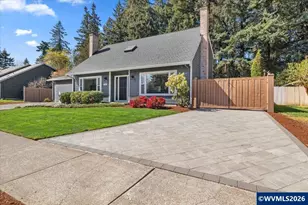 8685 SW Wilson Ln, Wilsonville, OR 97070 - Photo 4