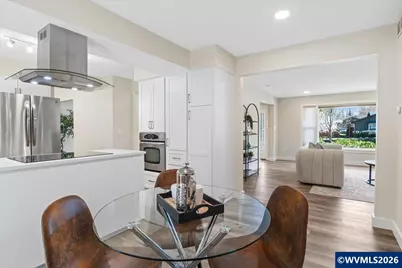 8685 SW Wilson Ln, Wilsonville, OR 97070 - Photo 12