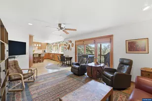 2153 NW Kari Pl, Corvallis, OR 97330 - Photo 10