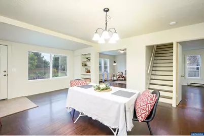 119 NE Kingwood Dr, McMinnville, OR 97128 - Photo 12