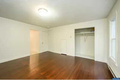 119 NE Kingwood Dr, McMinnville, OR 97128 - Photo 22