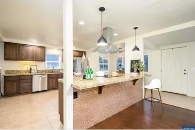 119 NE Kingwood Dr, McMinnville, OR 97128 - Photo 10