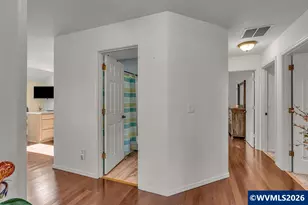 921 Hermanson St, Woodburn, OR 97071 - Photo 22