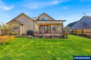 921 Hermanson St, Woodburn, OR 97071 - Photo 36