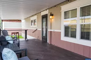 4348 Essex St SE, Salem, OR 97317 - Photo 2