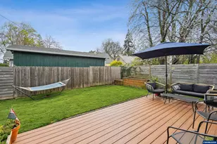 410 23rd St SE, Salem, OR 97301 - Photo 22